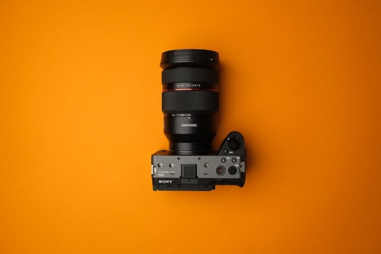 Capturing Moments: A Guide to Choosing the Right Photography Gear
